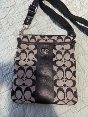 Coach Black and Beige Signature Crossbody